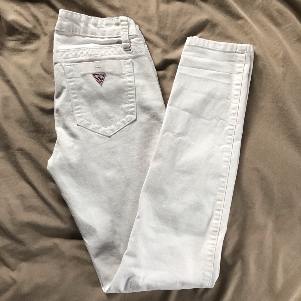 Guess White Low Rise Power Skinny Cindy Fit 25